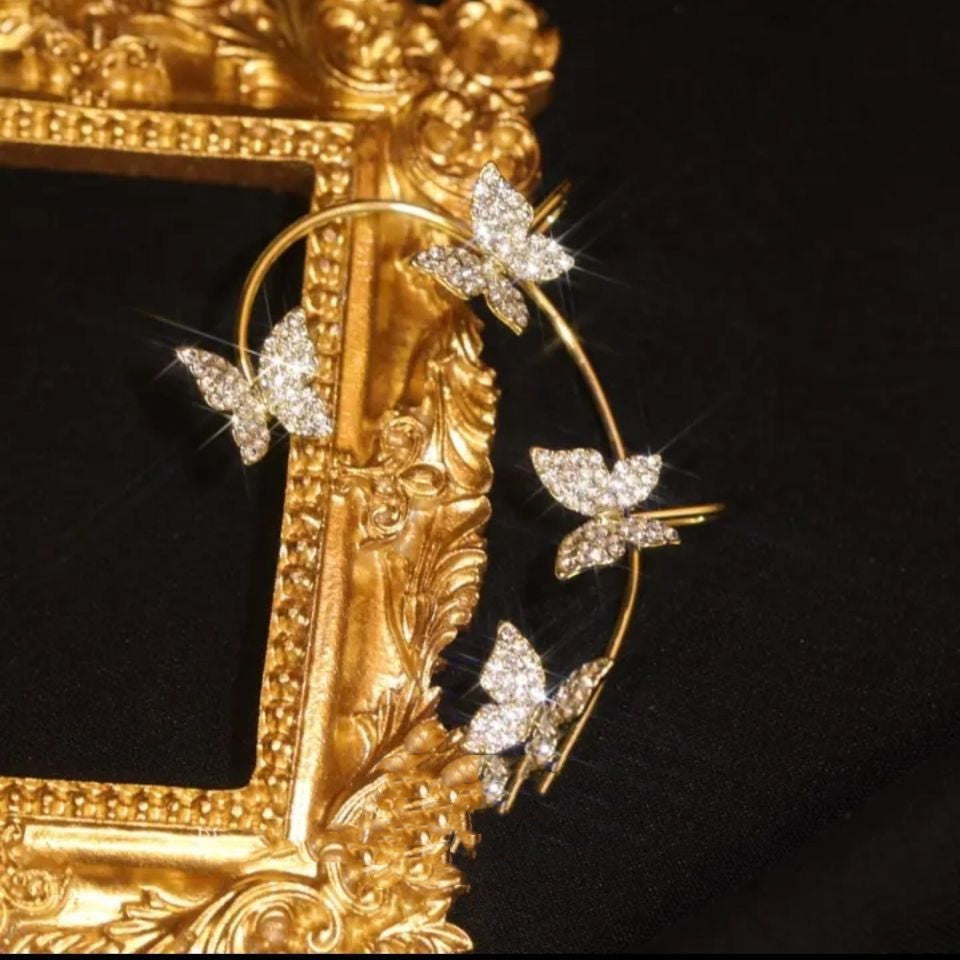 Butterfly Statement Non-Piercing Ear Cuff — product view