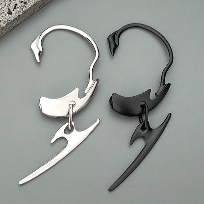 Lightning Non-Piercing Ear Cuff — detail view 3