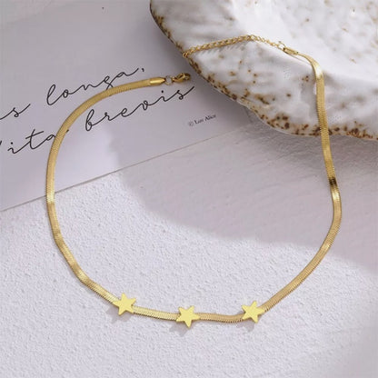 Gothic Star Blade Choker — detail view 1