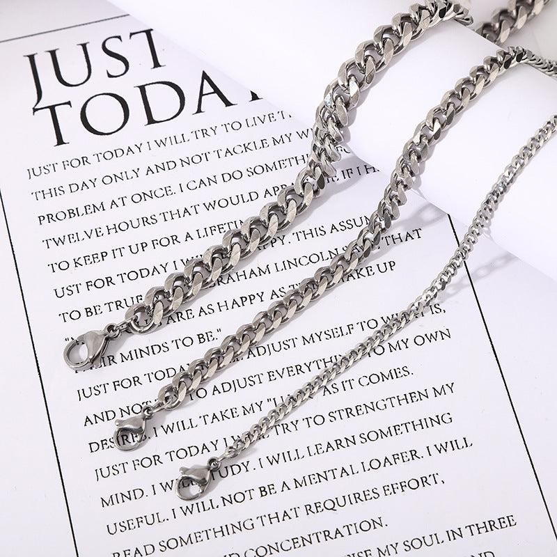 Hex-Cut Cuban Link Chain — detail view 3